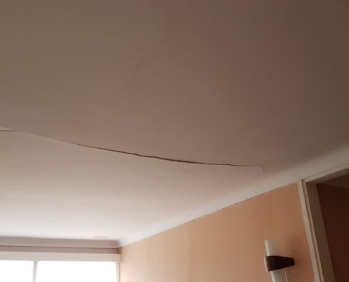 ремонт порезанного потолка